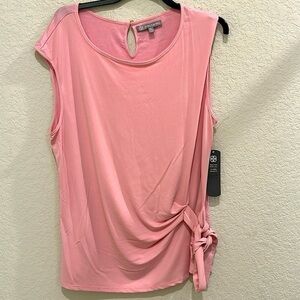 Daisy Fuentes Sleevless top size XL NWT